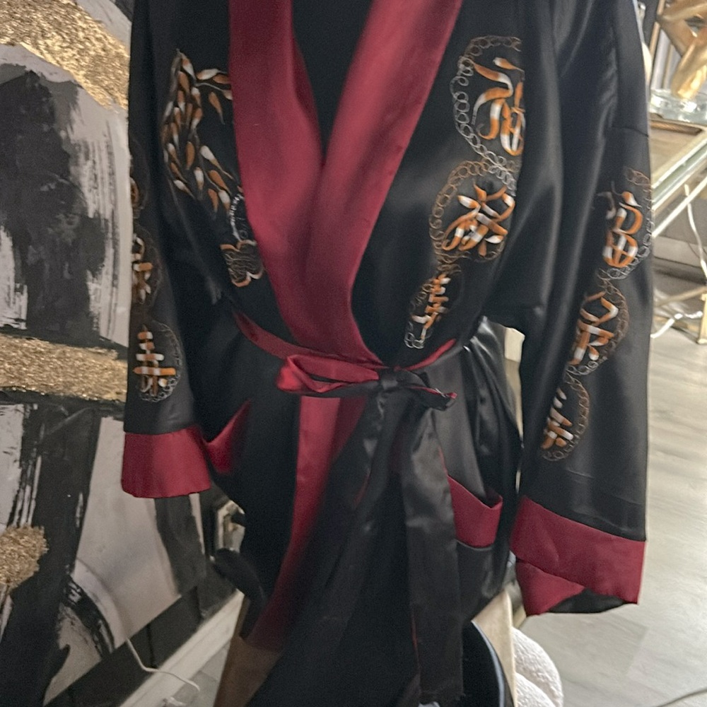 1970 Vintage reversible kimono with pockets.